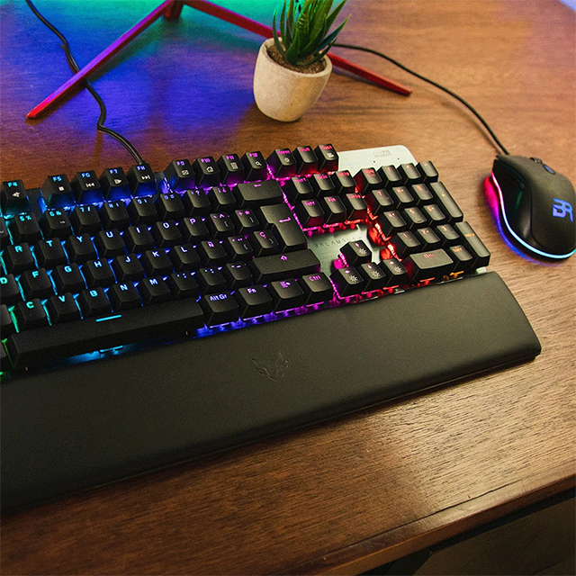 Teclado Gamer Óptico-Mecánico Dominate GKX775, RGB, USB, reposamuñecas acolchado, recargable, Legend Gris – BR-932691