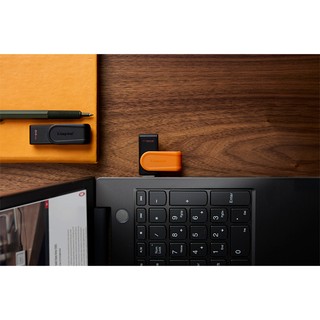 Memoria USB Kingston DataTraveler Exodia S 256 GB, USB 3.2 Gen 1, Tapa Giratoria, Negro/Naranja – DTXS/256GB