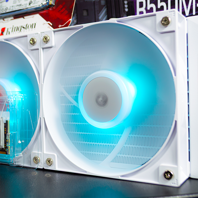 PC Gamer CYCLONE 5060 WHITE | AMD Ryzen 7 5700G | 5060 Ventus 2X OC | 16GB DDR4 | SSD 1TB NVMe | AIO 360mm | 4 Ventiladores